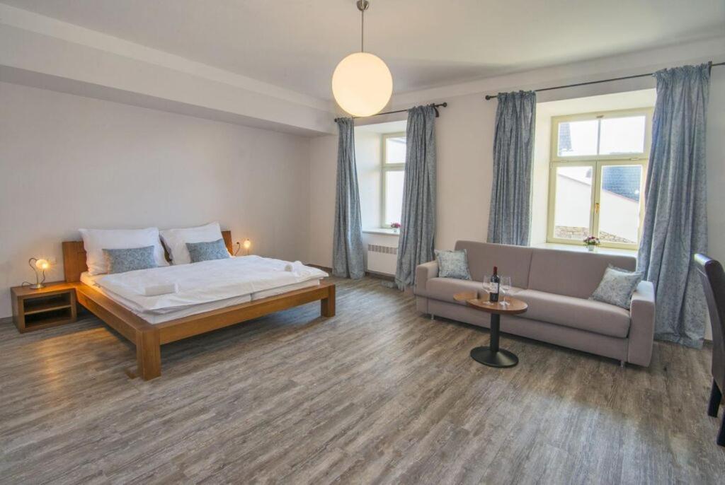 Hotel Anno Nove Mesto nad Metuji Luaran gambar